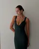 Vestido Sexy de Estilo Socialité Delgado y Elegante con Ajuste a la Cintura, Bodycon de Tirantes Largos con Escote en V Profundo y Espalda Descubierta, Nuevo 2026