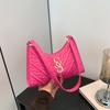 Bolso de Hendidura Estilo Occidental Bolso Cuadrado Pequeño de Hombro Sobaco de Moda Verano 2024 Nuevo Bolso de Mujer Casual Distintivo Hermoso