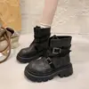 Botas de motocicleta de estilo retro con hebilla para mujer, botas de moda para otoño e invierno, botines de suela gruesa, botas Martin versátiles, botas de montar con plataforma para mujer