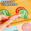 Llavero de Señal de TikTok Tendencia Correcto/Incorrecto, Colgante Pequeño para Mochilas y Estuches, Pequeño Regalo de Navidad Específico para Estudiantes