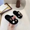 Chinelos DIY com Laço Estilo Coreano para Meninas para o Inverno, Novos Chinelos de Algodão Fofos de Desenho Animado com Solado Macio e Bico Fechado para Crianças Mais Velhas