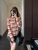 Suéter de rayas color block atmosférico y moderno, suéter de punto casual y estilizado para mujer, nueva colección Otoño/Invierno 26 H082812