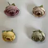 Flores artificiais, flores falsas, botões de chá pequenos, acessórios de decoração para caixas de doces de casamento, guirlanda, materiais para pulseiras, arranjos de cabeça com flores pequenas feitos à mão, flores para artesanato