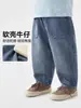 Calça Jeans Denim para Meninos Roupa de Outono Infantil Novo Estilo Primavera e Outono 2026 Roupas Infantis para Meninos Mais Velhos Calças Casuais