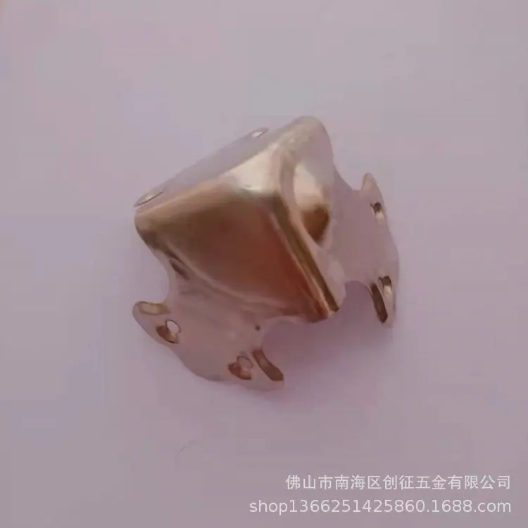 铁皮三叉包角2