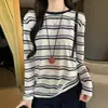 2935 Camiseta de manga larga a rayas con bloques de color y cuello redondo estilo coreano para mujer, corte holgado, efecto adelgazante, versátil, hecha de tela Lyocell, perfecta para usar en capas a principios de otoño