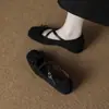 Otoño 2026 Nuevos Zapatos de Moda Retro de Gamuza con Punta Cuadrada y Hebilla de Moño de Corte Bajo con Correas Cruzadas Mary Janes Suela Suave