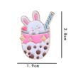 Broche de oso de té con leche Insignia linda japonesa Insignia de bebida personalizada Insignia de animal de dibujos animados Accesorios para mochila de hombre y mujer