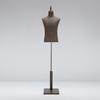 Adereços de modelo de loja de roupas masculinas de meio comprimento Rack de exibição de mesa de manequim Loja de roupas masculinas Rack de vestido de terno de corpo inteiro