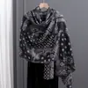 Bufanda chal fino de cachemira sintética con estampado paisley y flecos, apto para la piel, para mujer, superventas popular transfronterizo en tonos oscuros para un look sofisticado de otoño e invierno