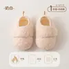 Sapatos de Chão Antiderrapantes para Bebê Outono Inverno Ursinho Fofo na Borda Sapatos de Chão Bico Redondo Largo Fecho Mágico Sapatos para Crianças Pequenas