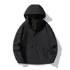 Jaqueta Outdoor com Capuz à Prova de Vento Estilo Clássico Nova Coleção Primavera e Outono Masculina Resistente a Arranhões Desgaste Esportiva Outdoor Jaqueta de Montanhismo Feminina