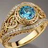 Huajie Nuevo Estilo Noble Real Accesorios de Alta Calidad Anillo de Temperamento de Princesa Banda para Dedos Mujeres Hueco Metal Imitación Oro Estilo ins