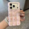 Borde de ola de nube con textura acolchada y diseño de huella de pata, adecuado para funda de teléfono iPhone 17 Pro, funda suave Apple 18