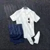 Camisa Masculina de Manga Curta Respirável Confortável de Alta Qualidade para o Verão de 2026, Corte Solto, Camisa Básica de Meia Manga de Luxo Leve