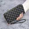 Nova Carteira Feminina 2025 Longa Fosca com Zíper Único Bolsa de Mão Fashionable Porta-Cartões Carteira com Múltiplos Slots para Cartões Bolsa Feminina