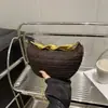 Bolso Cruzado Mini de Mimbre Transfronterizo para Mujer 2025 Nuevo Retro Casual de Gama Alta con Cadena Metálica al Hombro Cruzado