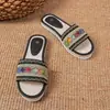 2026 Nuevas Chanclas Planas de Verano Estilo Exportación para Mujer con Punta Abierta, Tacón Bajo, Sandalias Casuales al por Mayor
