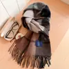 Cachecol Xadrez 100% Lã para Homens e Mulheres 2026 Novo Inverno Engrossado Azul Claro Estilo College para Estudantes e Casais