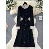 Vestido de Tricô Redondo com Manga Longa, Estilo Social Elegante 2026, com Bordados Pesados, Design que Marca a Cintura e Vestido Midi Suéter
