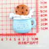Accesorios de Dibujos Animados Pegatinas para Taza de Agua, Oso Fresa DIY Caja de Almacenamiento Brillante, Caja Grande de Resina, Materiales para Hebillas de Zapatos