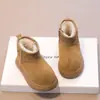Botas de Nieve Gruesas de Algodón para Niñas Botas Cálidas de Algodón Grandes para Niños Invierno 2025 Nuevo Estilo Zapatos de Algodón Gruesos para Niños Tendencia