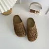 Mules Retro Transpirables Calados Estilo Birkenstock para Niñas, Calzado de Verano para Exteriores, Nuevas Sandalias Planas Casuales 2026