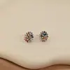 Brincos de Zircônia Colorida Fogos de Artifício Nova Moda Primavera 2025 Flor Retrô Pequenos Brincos Elegantes Femininos
