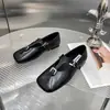2026 Zapatos Planos Nuevos Estilo Retro Piel Dividida Mocasines Franceses Nicho Casual Punta Cuadrada Zapatos Mary Jane para Mujer