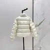 Edición Dujia Tianhua Mengjia Otoño/Invierno 90% plumón Nueva Chaqueta de plumón corta de alta gama para mujer Moda Versátil