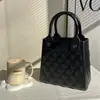 Bolsa Eva Transfronteiriça DIY Combinando Quadrado Pequeno Perfurado Bolsa de Armazenamento Impermeável Bolsa de Mão Cor de Doce Combinação Diária Estilo de Nicho