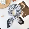 Lenço Quadrado de Seda Retrô Coreano com Estampa Paisley e Toque de Luxo, Combinado com uma Camisa, Lenço Quadrado Versátil para Cintura, Xale, Protetor de Pescoço