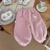 [En Stock] Pantalones de forro polar para niños Otoño e Invierno 2026 Nuevos pantalones cálidos de forro polar doble cara con estampado de dibujos animados para niños y niñas con tobillos acanalados