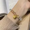 Pulseira de Pérola de Formato Irregular Francesa Pulseira para Mulheres Nicho Luxo Leve Exquisite Moda Meia Pulseira Dourada Acessórios de Pulseira