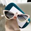 Nuevas gafas de sol para mujer de alta gama estilo ojo de gato de montura pequeña de lujo ligero 2024 TikTok libro pequeño Red Net Red gafas de sol de moda