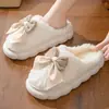 Pantuflas de Algodón para Mujer 2026 para Uso Interior en Invierno, Suela Gruesa, Forro de Felpa, Silenciosas, Suela Suave, Superficie Suave, Cómodas Pantuflas de Algodón