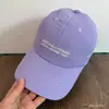 Boné de Beisebol Minimalista de Secagem Rápida para Mulheres, Moda de Rua de Verão com Bordado de Letras, Boné com Proteção Solar, Versátil para Sessões de Fotos