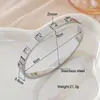 Moda Europea y Americana Pulsera Cuadrada de Zirconia de Acero Inoxidable Estilo de Lujo Ligero de Nicho Pulseras Cuadradas para Mujer