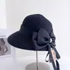 Sombrero de pescador de ala corta de paja con cinta de lazo elegante estilo francés para mujer, sombrero de paja versátil y elegante para el verano, sombrero tipo cubo para protección solar en vacaciones