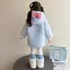 Abrigo de invierno para niña 2025 nuevo elegante abrigo de lana de cordero suéter de forro polar engrosado de invierno para niños