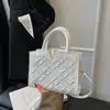 Bolso bordado de mujer de moda 2026, bolso cruzado acolchado versátil, bolso de moda transfronterizo para mujer