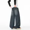 Calça Jeans Reta B221 Estilo Americano com Barra Desfiada para Homens, Calça com Vibe High Street, Calça Longa de Corte Clean com Barra Curva Levemente Flare