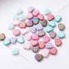 Decoración de pendientes de estrella de la suerte pentagonal de agujero recto de resina con cuentas de dibujos animados, material de accesorios DIY, ventas directas de fábrica