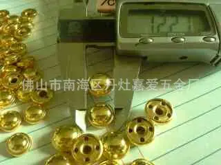 金色凸珠