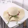 Chapéu de Palha Pequeno Floral Tendência Proteção Solar Chapéu de Sol para Mulheres Passeio de Verão Chapéu de Praia Chapéu Ondulado com Aba Larga