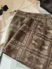 Falda Corta de Gamuza Bordada Jacquard Vintage para Mujer, Nueva Otoño de Cintura Alta Adelgazante Anti-Exposición Línea A