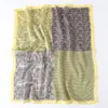 Novo Lenço de Seda Moda Primavera e Verão Versátil Quadrado Pequeno Feminino Gravata Decorativa Faixa de Cabelo Lenço Profissional Lenço Quente Outono e Inverno