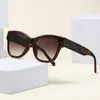 2026 Nuevas Gafas de Sol para Mujer Estilo Ojo de Gato Marco Grande Fragancia Pequeña Alta Calidad Fotografía Callejera Europea y Americana Gafas de Sol Personalizadas