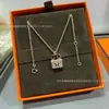 Collar Bolsa Kelly V Oro Versión de Alta Gama Completo Diamante Carta de Amor H Chapado en Oro Rosa de 18K Cadena para Clavícula Bolsa Kelly para Mujeres