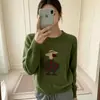 Suéter Redondo Jacquard de Patito de Dibujos Animados Oso de Miel Polar para Mujer Otoño Invierno Nuevo Holgado Reductor de Edad Manga Larga Tejido Top